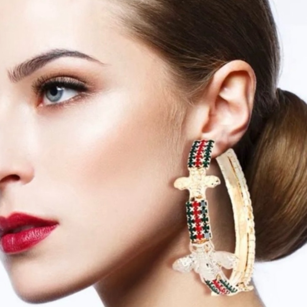 🔥🔥🆕BLING GOLD BEE RHINESTONE HOOP EARRINGS 2 inch
